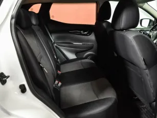 Nissan  11