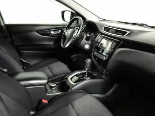 Nissan  7