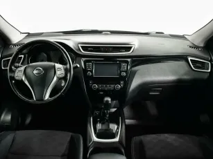 Nissan  8