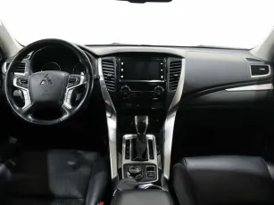 Mitsubishi  10