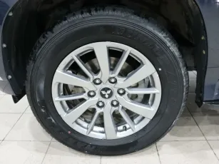 Mitsubishi  7