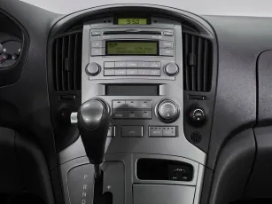 Hyundai  12