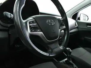 Hyundai  10