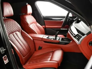 BMW  7