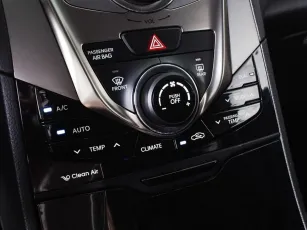 Hyundai  12