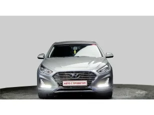 Hyundai  2