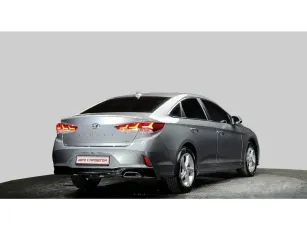 Hyundai  3