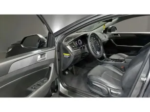 Hyundai  7