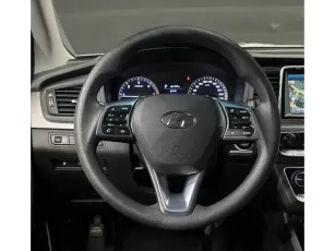 Hyundai  9