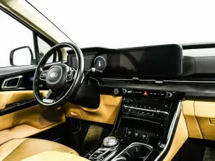 Kia  10
