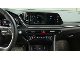 Hyundai  9