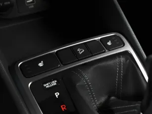 Hyundai  10