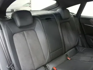 Audi  18