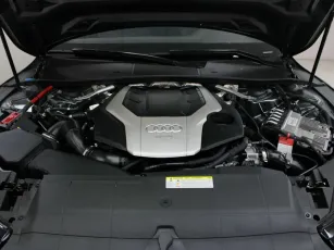Audi  7