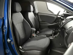 Hyundai  7