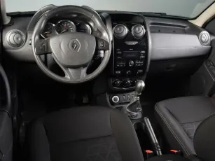 Renault  6