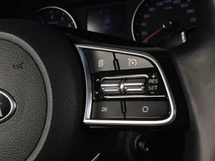 Kia  11