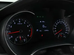 Kia  10