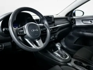 Kia  11