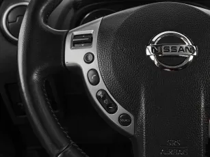 Nissan  11