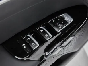 Kia  16