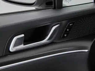 Kia  17