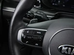 Kia  32