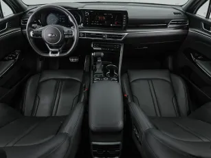 Kia  9