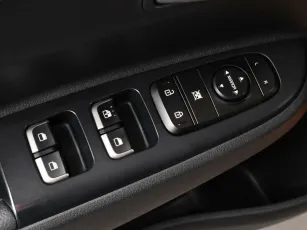 Kia  9