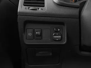 Toyota  12