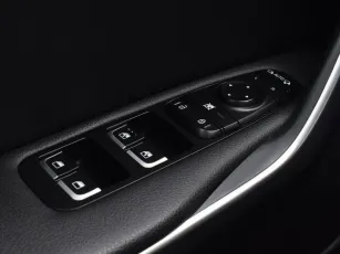Kia  10