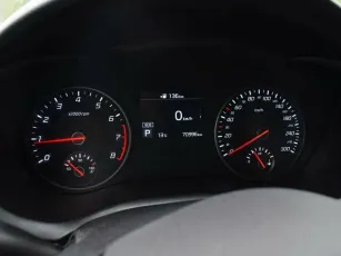 Kia  9