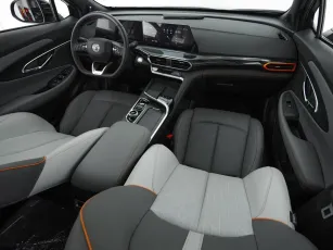 Changan  8