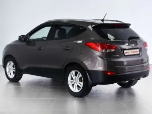 Hyundai  3