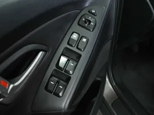 Hyundai  8