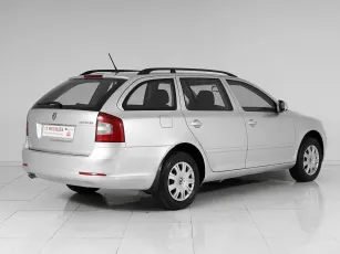Skoda  6