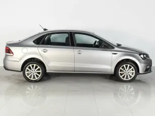 Volkswagen  4