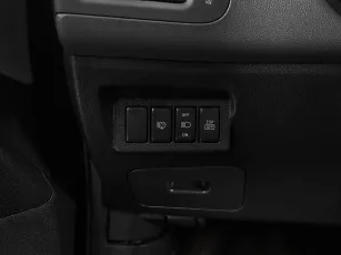 Nissan  13