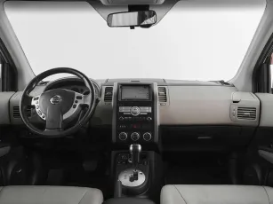 Nissan  8