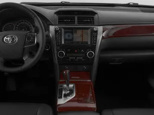 Toyota  16