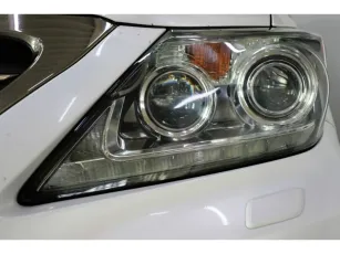 Lexus  6