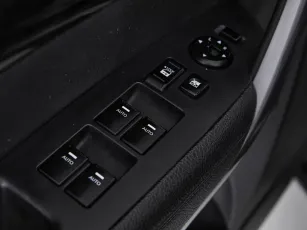 Kia  10