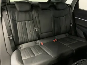 Audi  11