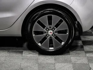 Kia  7
