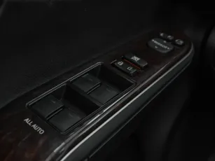 Toyota  15