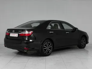 Toyota  6