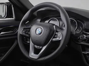 BMW  10