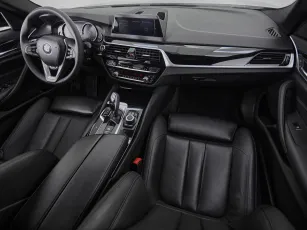 BMW  9