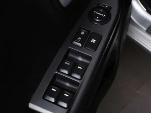Kia  10