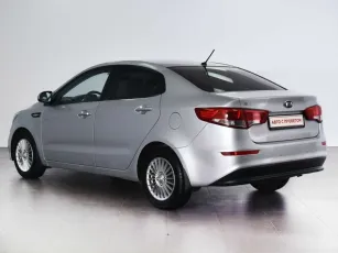 Kia  3